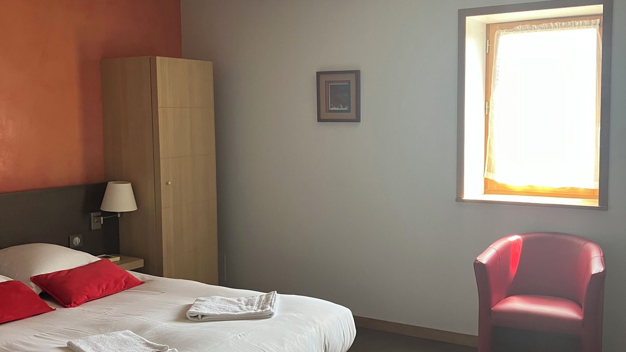 Photo of Bedroom in Montbeugny