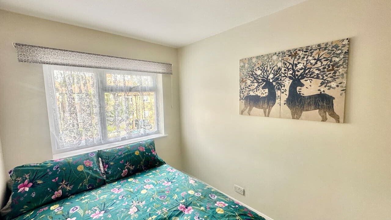 Photo of Bedroom in Colyers