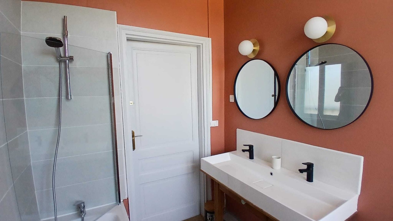 Photo of Bathroom in Woincourt