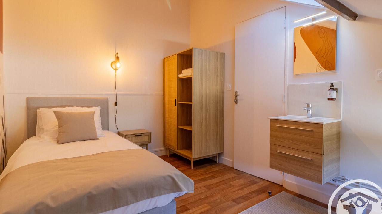 Photo of Bedroom in Blaison-Saint-Sulpice