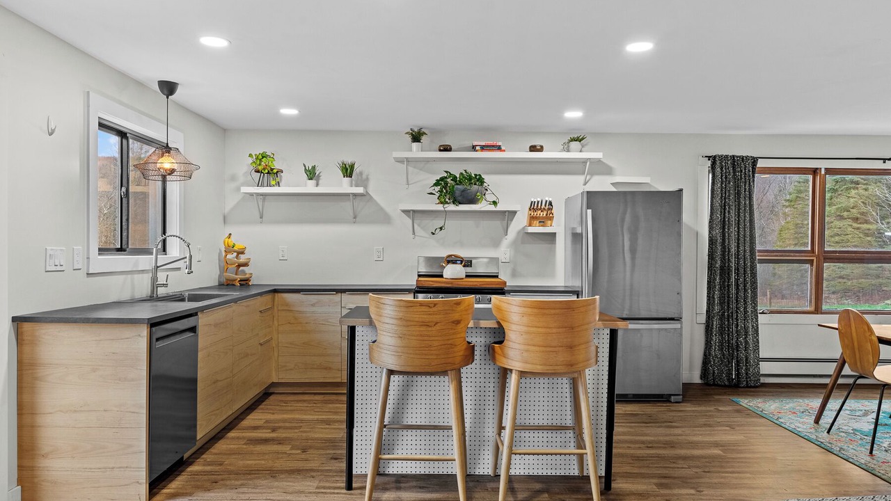 Photo of Others in De Lancey