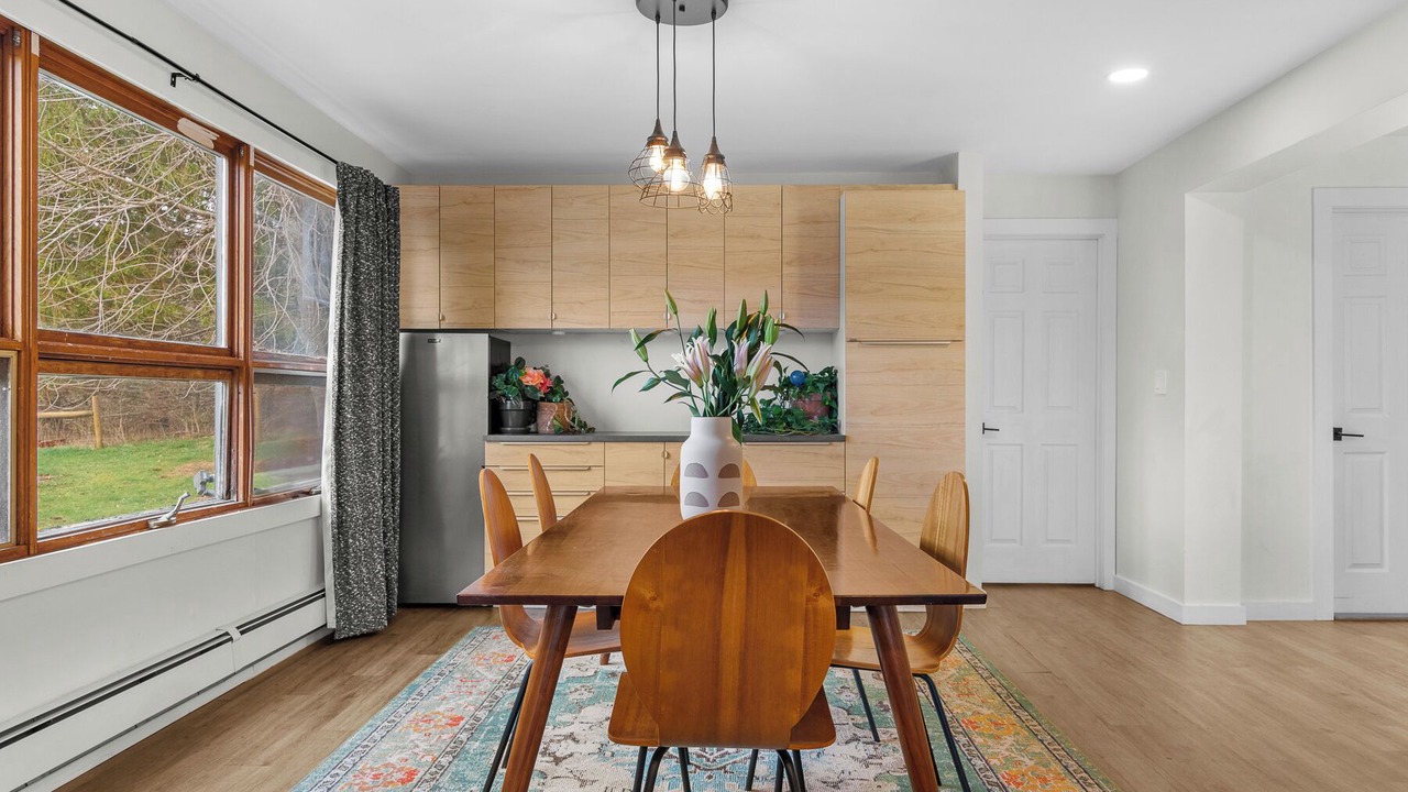 Photo of Others in De Lancey