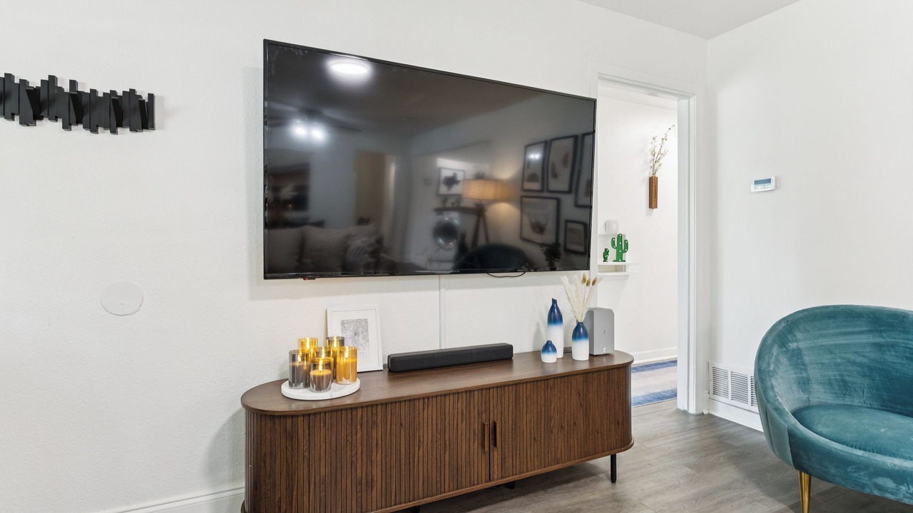 Photo of Livingroom in Farmers Branch