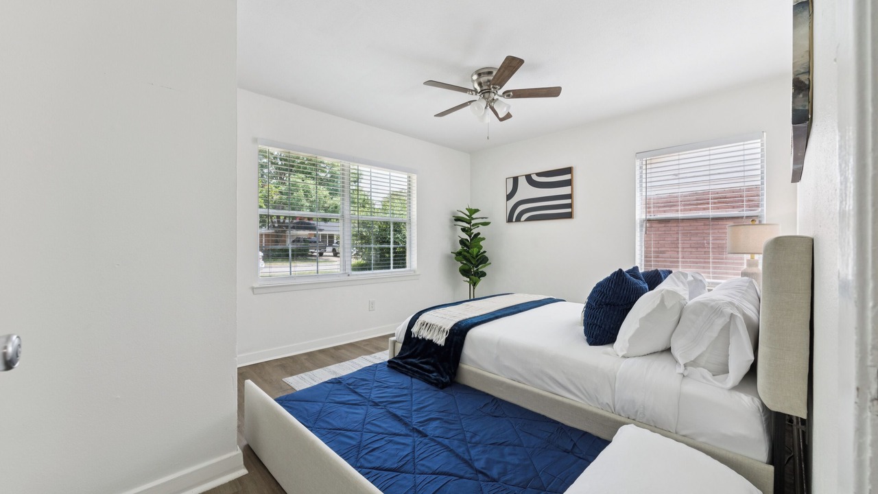 Photo of Bedroom in Farmers Branch