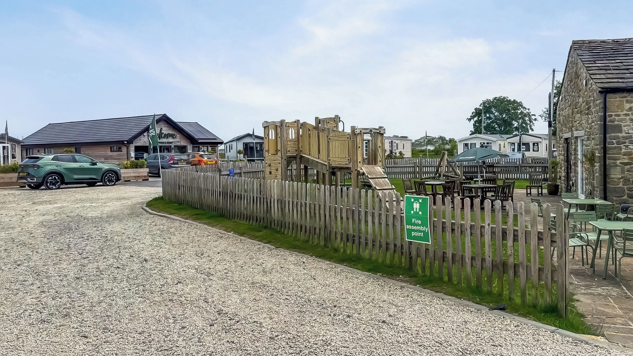 Photo of Others in Tosside