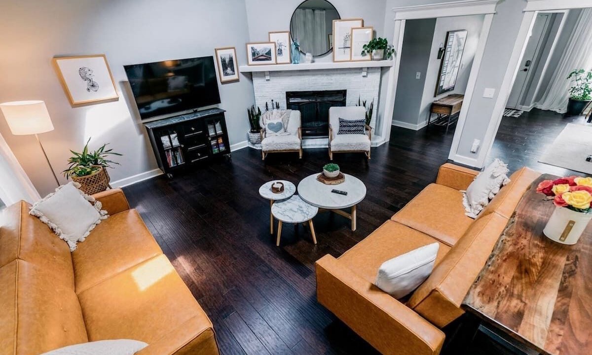 Photo of Livingroom in Downtown