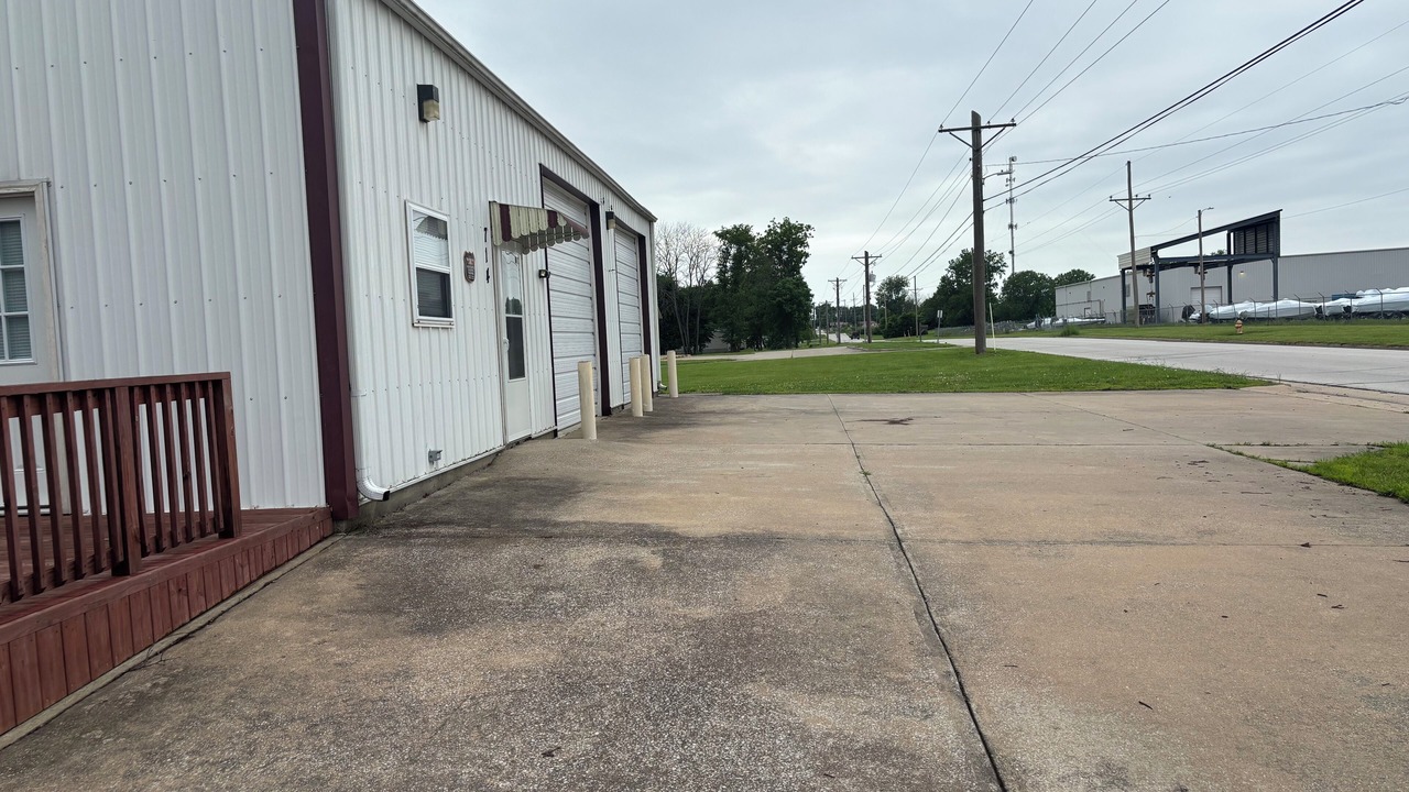Photo of Outdoor in Clinton