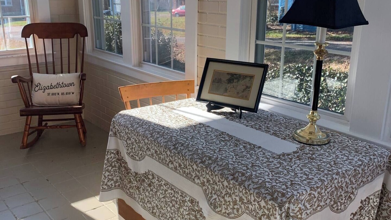 Photo of Others in Elizabethtown