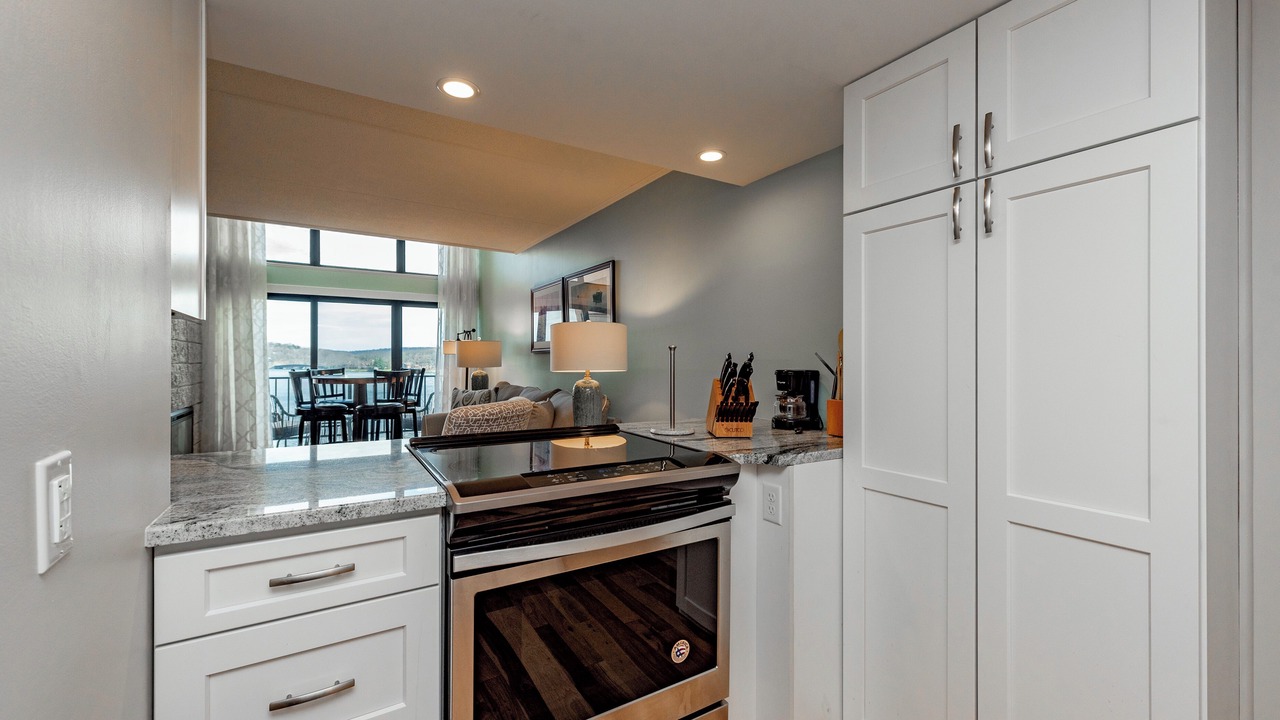 Photo of Kitchen in Mountainside