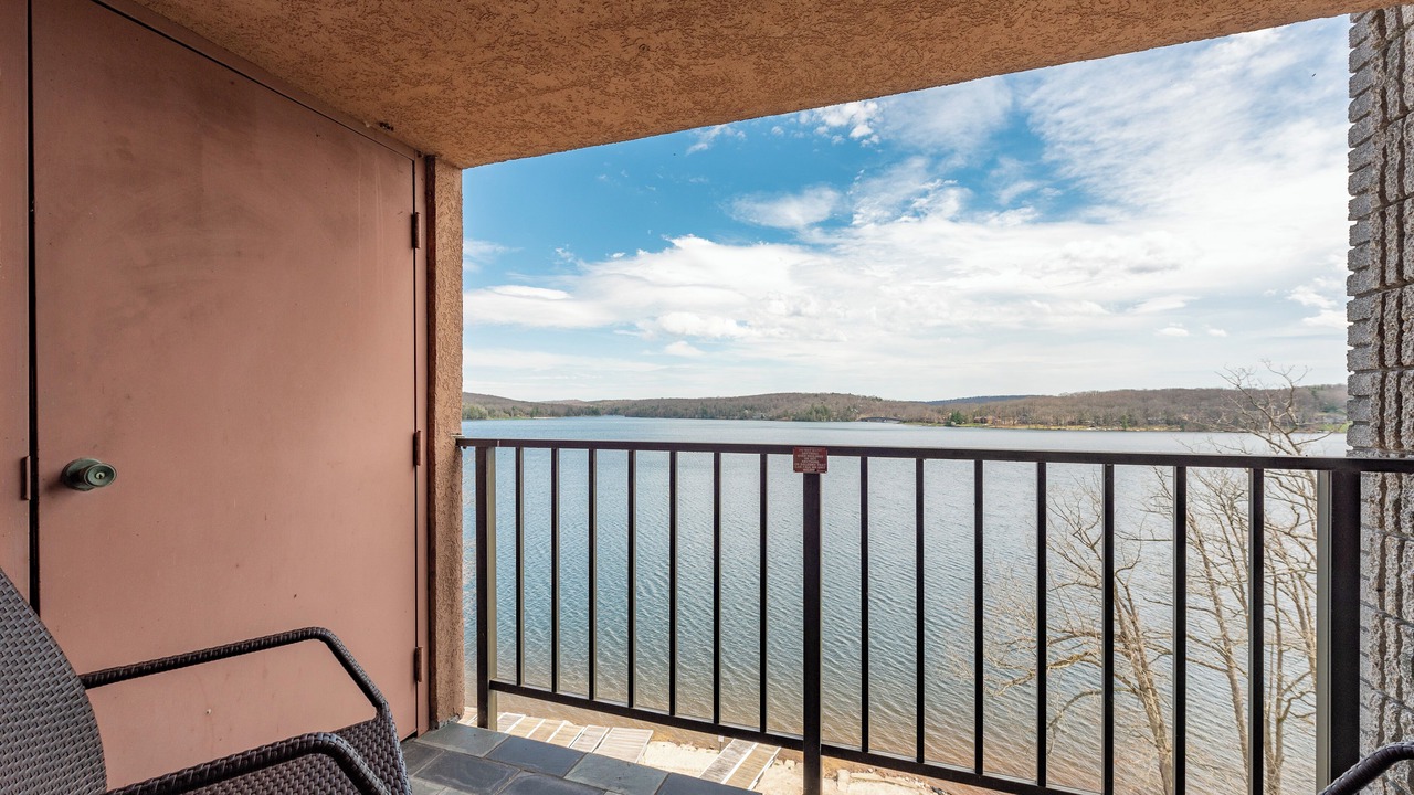 Photo of Patio Balcony in Mountainside