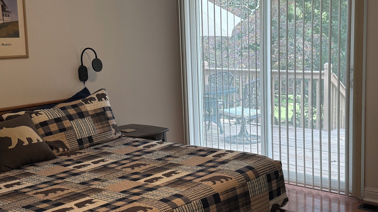 Photo of Bedroom in Marion Lake Club