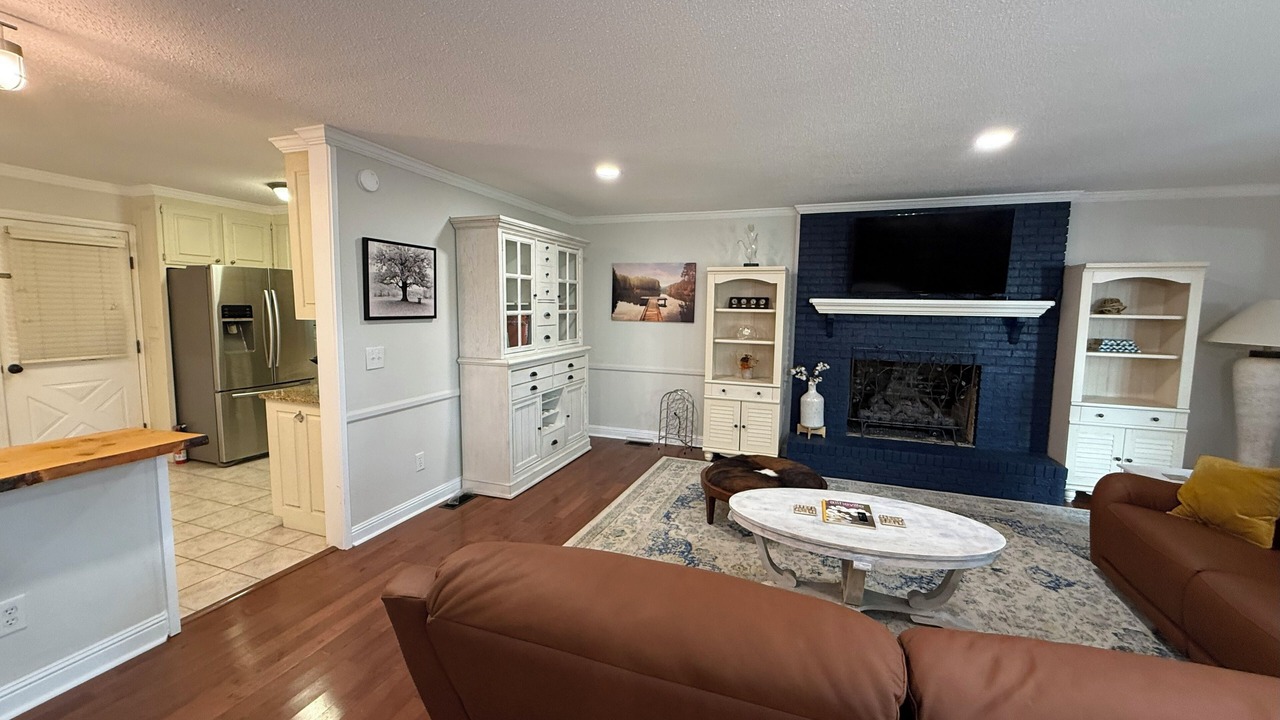 Photo of Livingroom in Marion Lake Club
