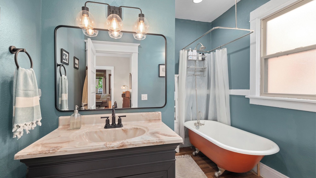 Photo of Bathroom in Capitol Hill