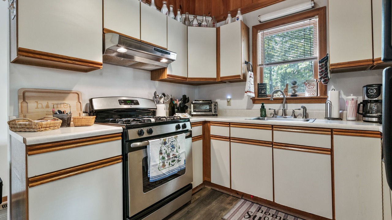 Photo of Kitchen in Eidelweiss Village