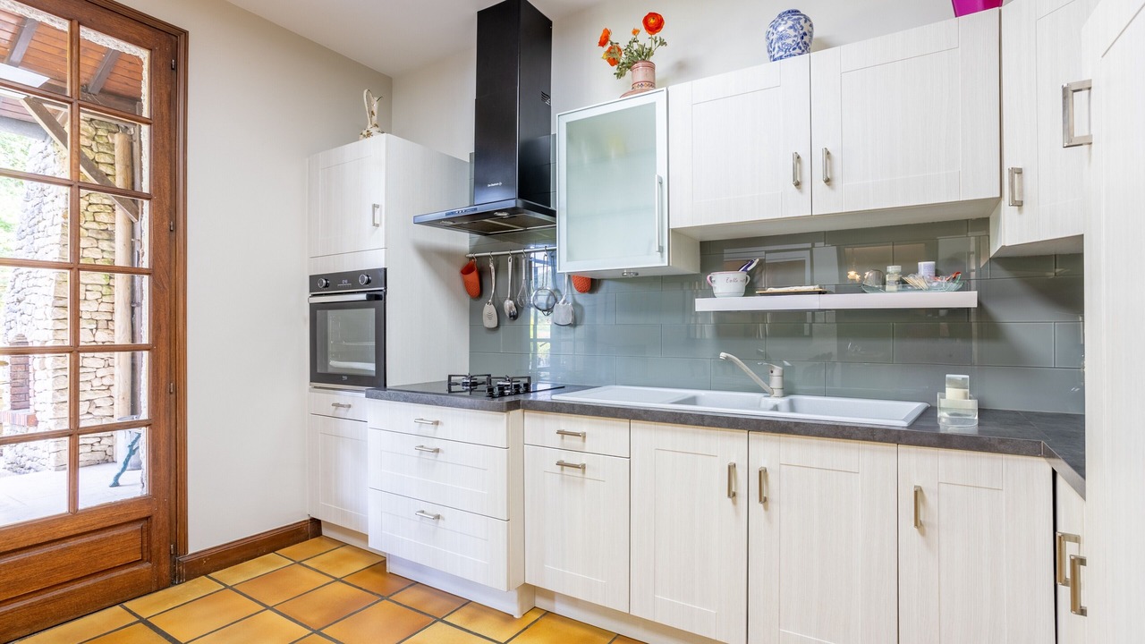 Photo of Kitchen in Saint-Mesmin