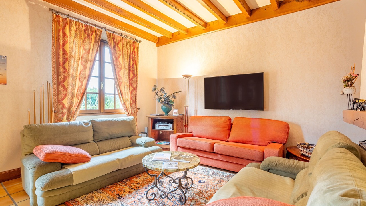 Photo of Livingroom in Saint-Mesmin