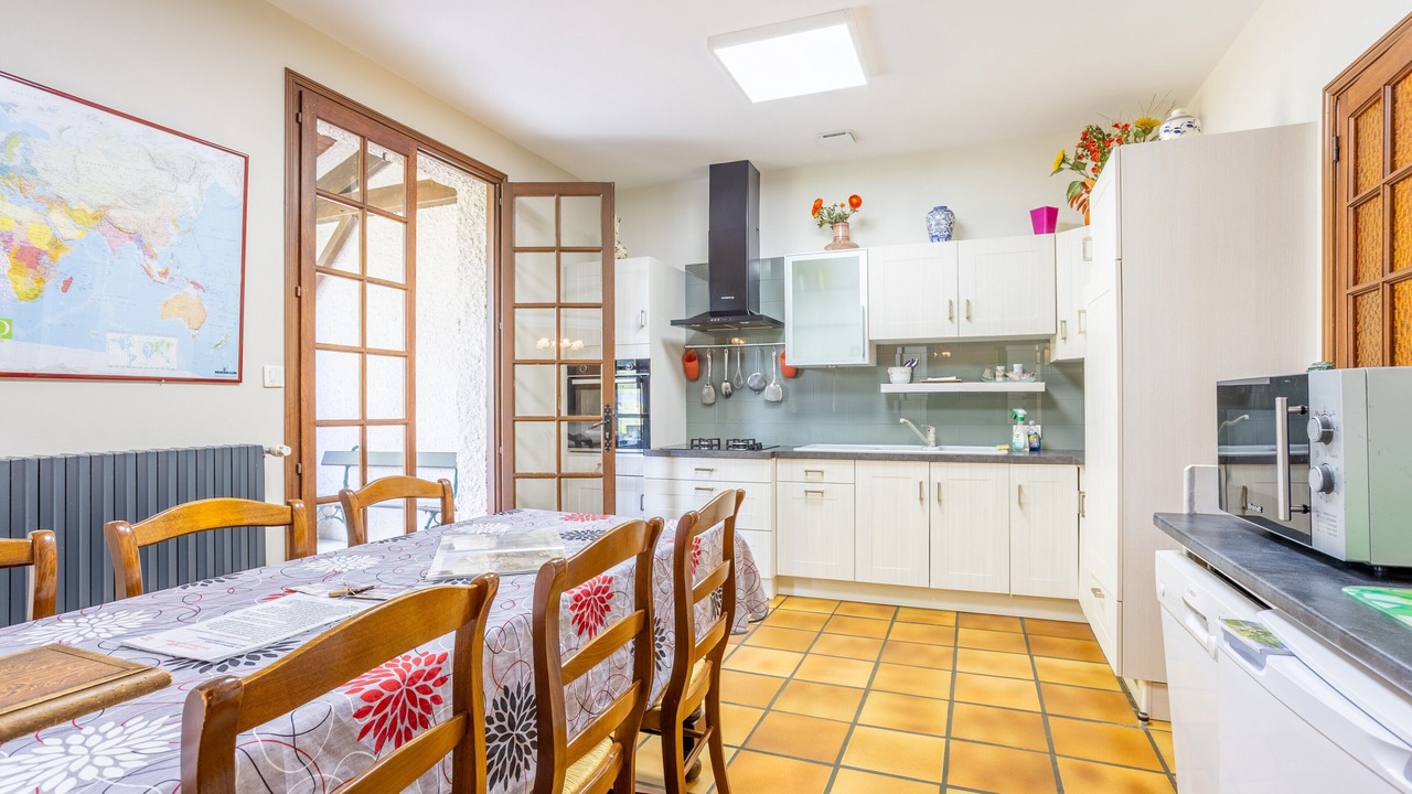 Photo of Kitchen in Saint-Mesmin