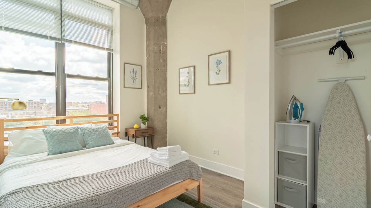 Photo of Bedroom in Near South Side