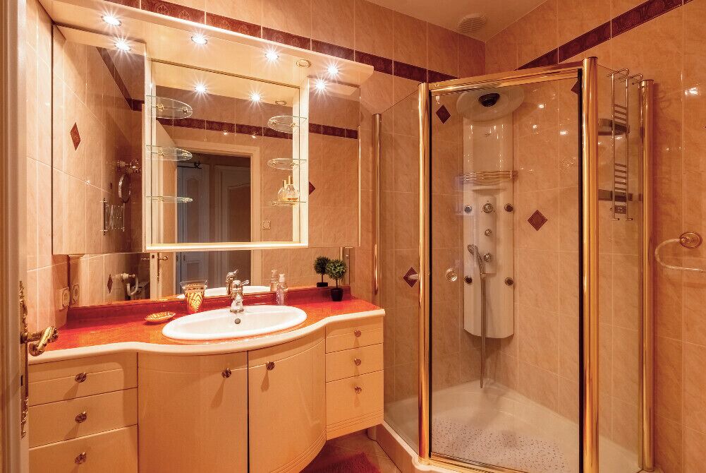 Photo of Bathroom in La Teste-de-Buch