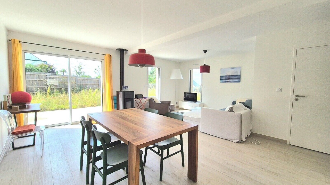 Photo of Livingroom in Saint-Coulomb
