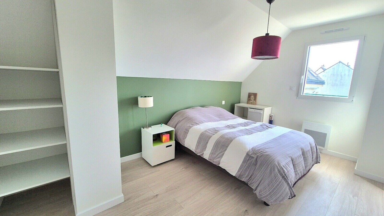 Photo of Bedroom in Saint-Coulomb