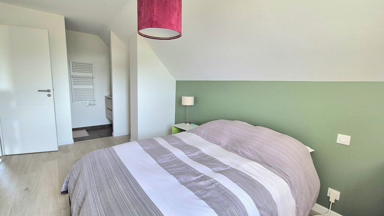 Photo of Bedroom in Saint-Coulomb