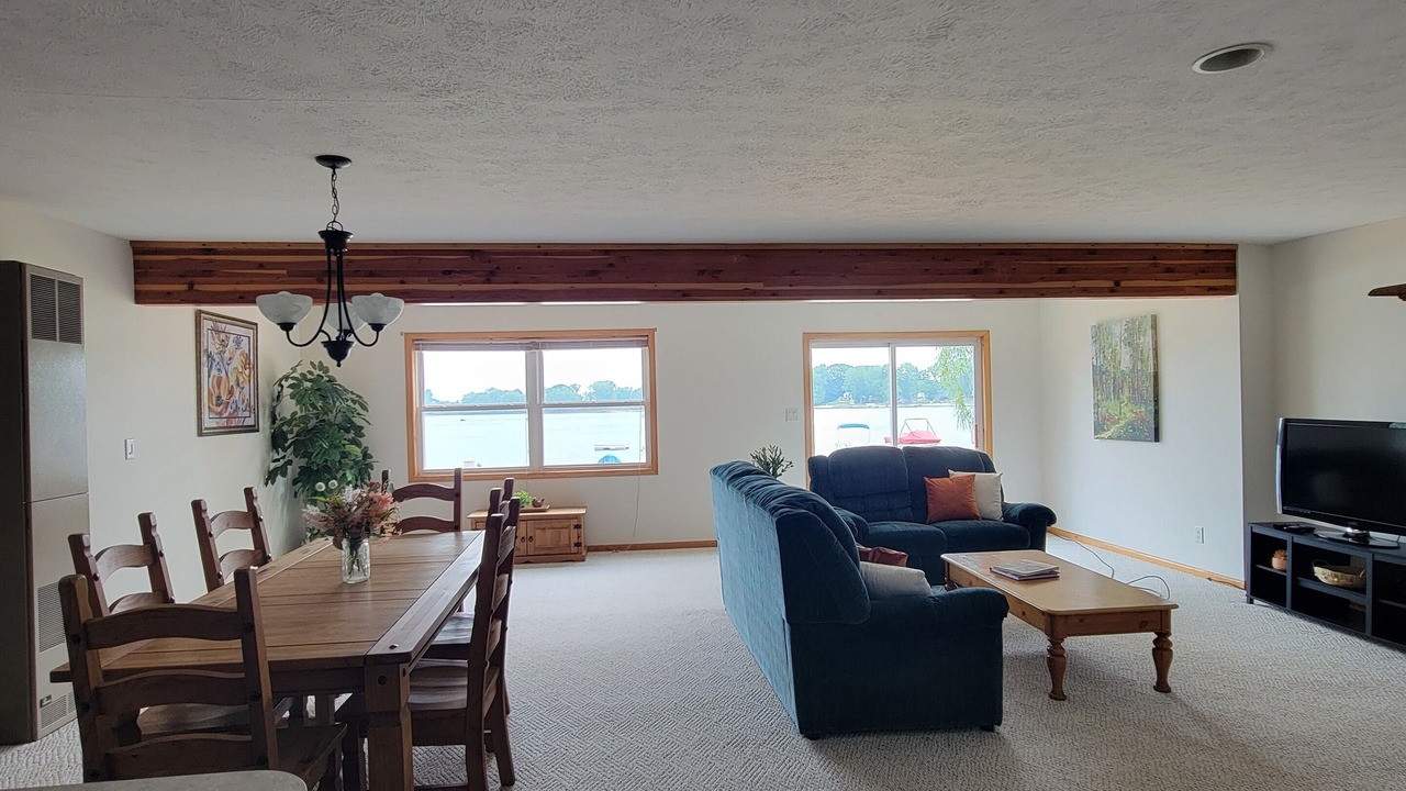 Photo of Livingroom in Coral