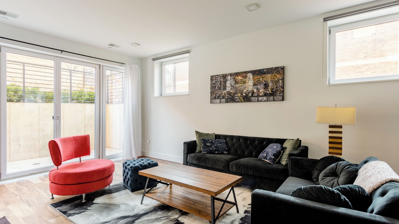 Photo of Livingroom in Midtown
