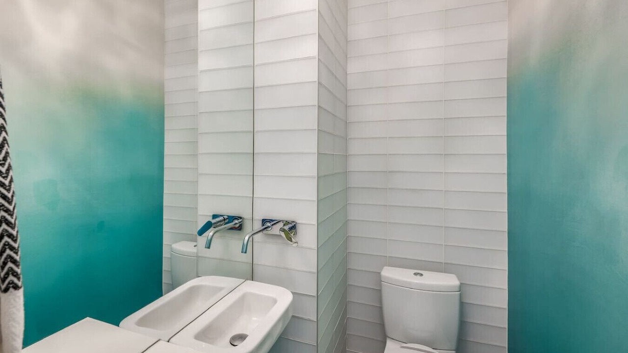 Photo of Bathroom in South Central Houston