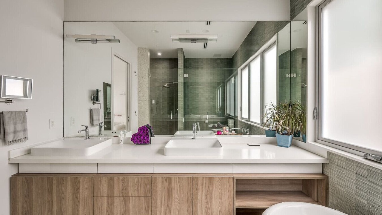 Photo of Bathroom in South Central Houston
