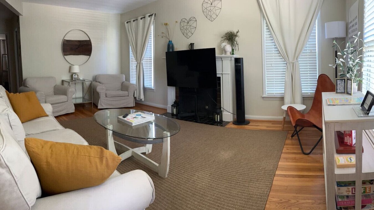 Photo of Livingroom in South Central Houston