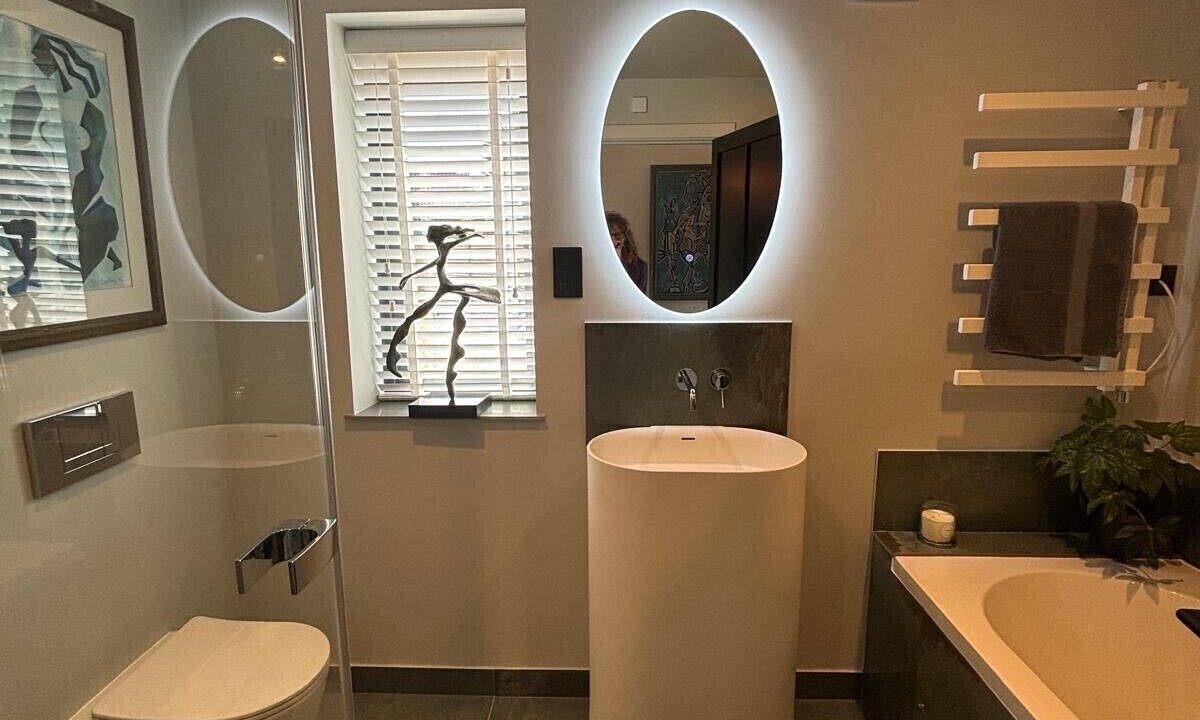 Photo of Bathroom in Glastonbury