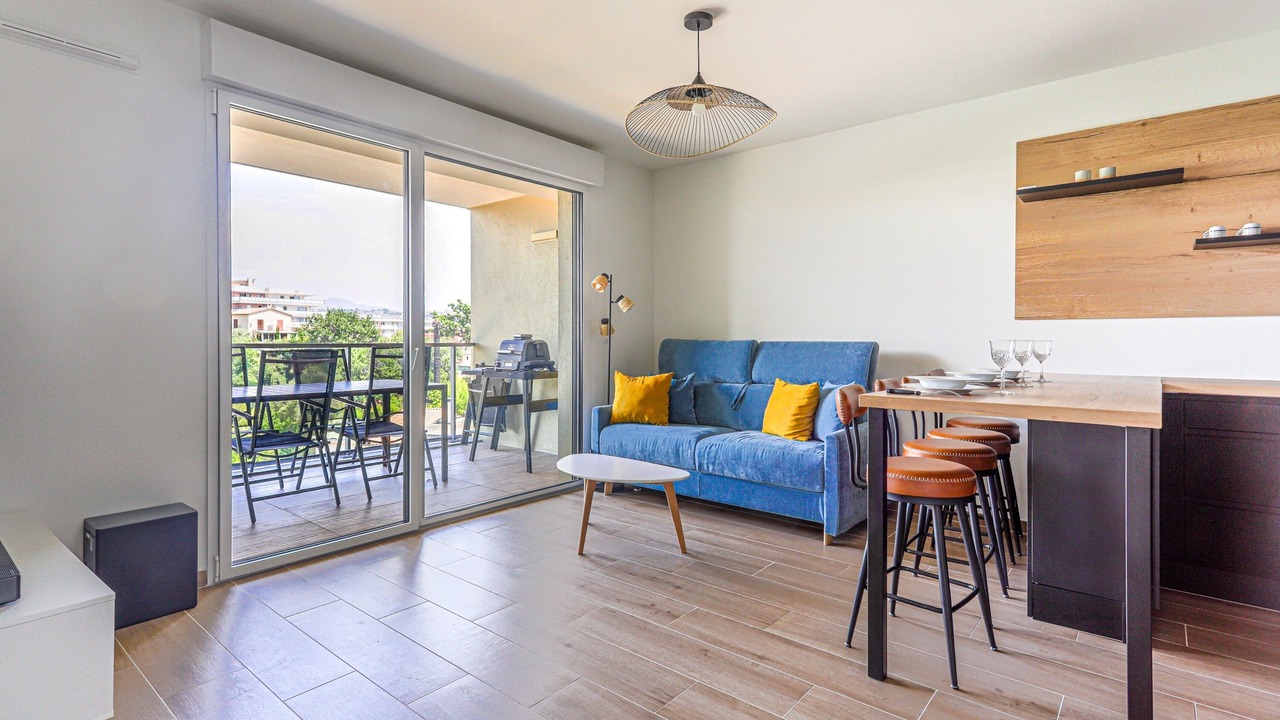 Photo of Livingroom in Saint-Laurent-du-Var