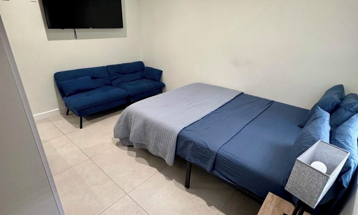 Photo of Bedroom in Midtown
