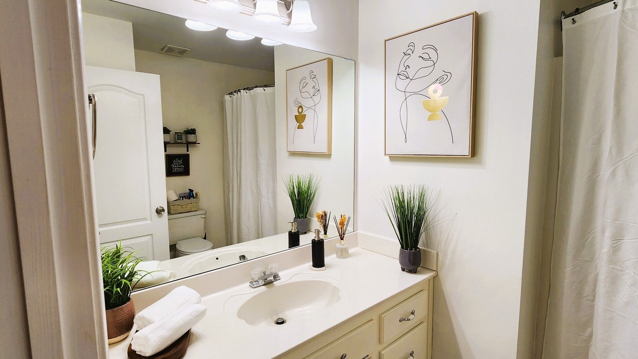 Photo of Bathroom in Acworth