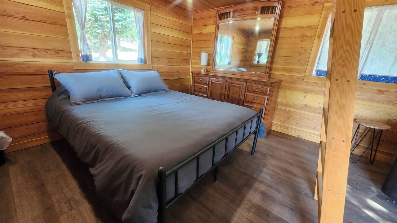 Photo of Bedroom in Eugene