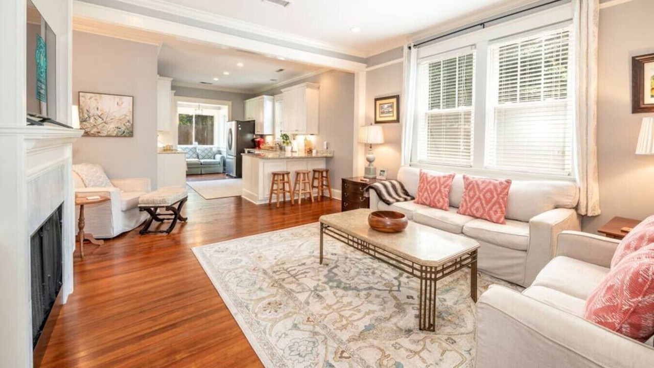 Photo of Livingroom in West Ashley