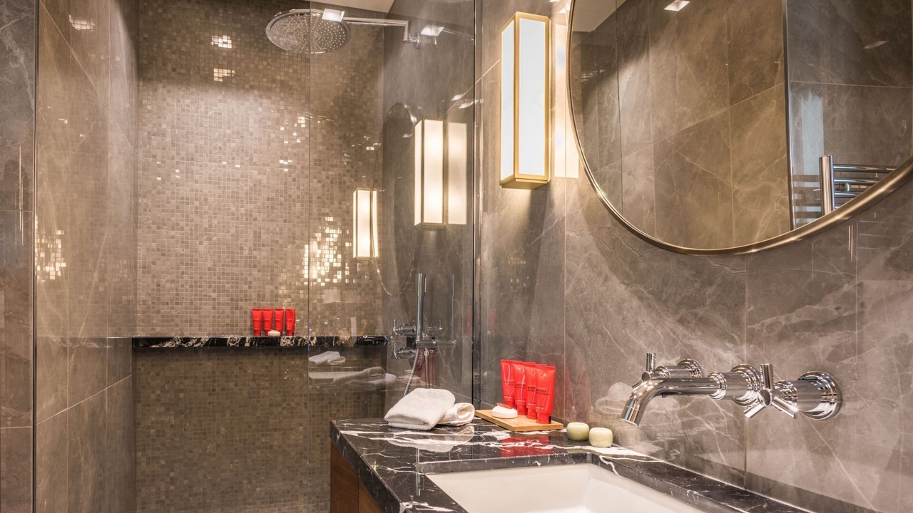 Photo of Bathroom in Porte-Dauphine