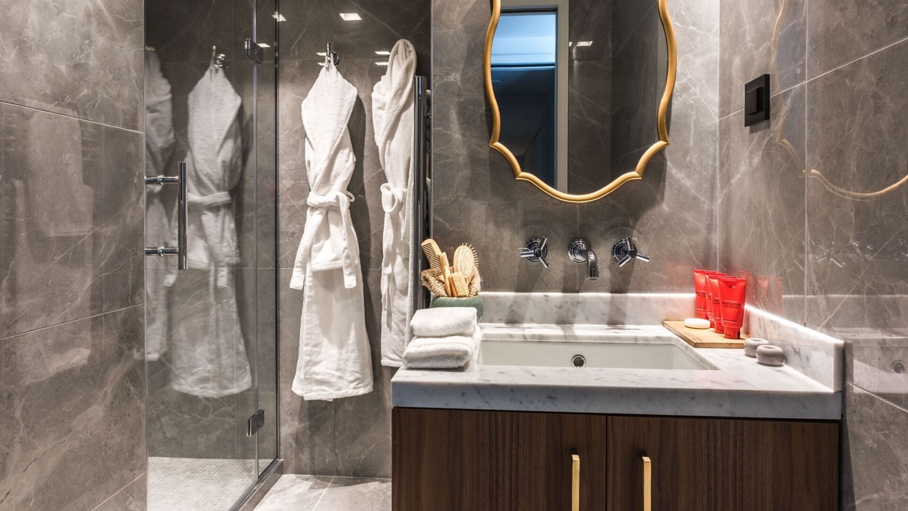 Photo of Bathroom in Porte-Dauphine