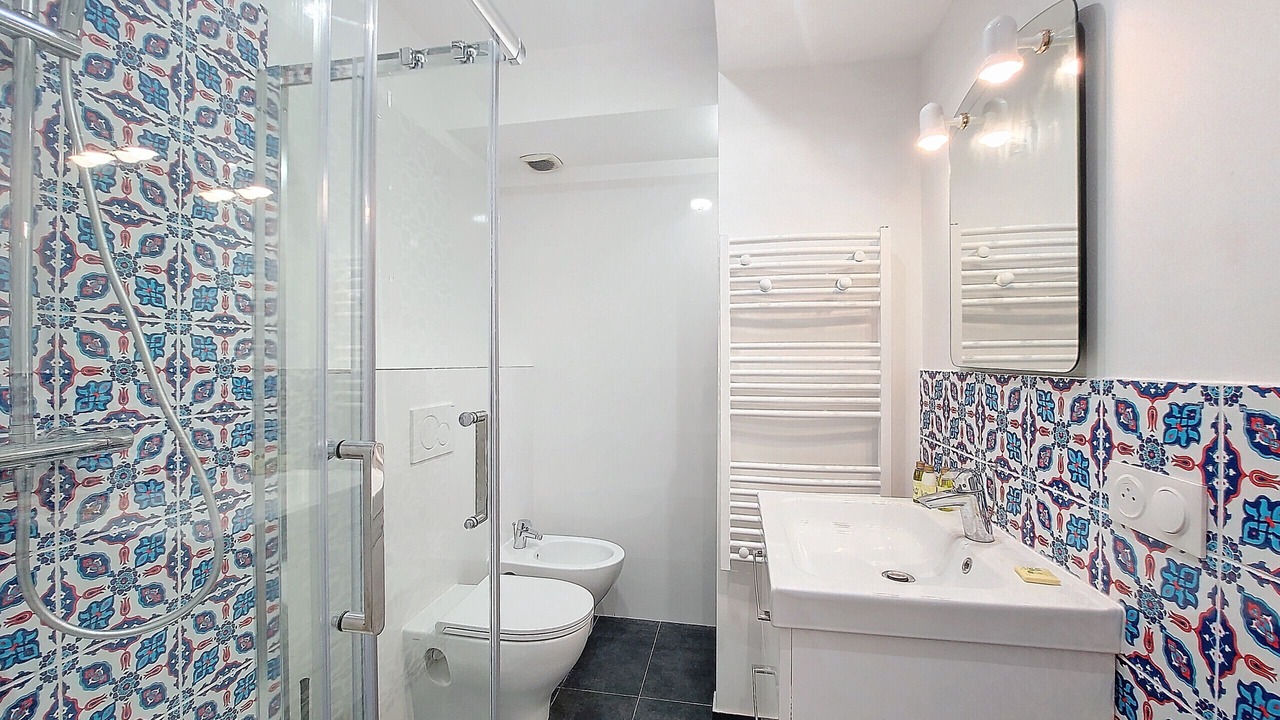 Photo of Bathroom in Gambetta