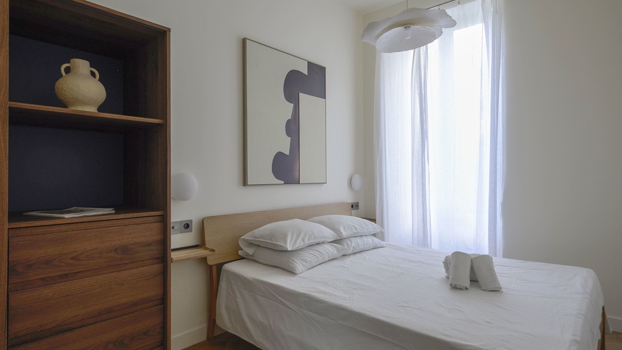 Photo of Bedroom in Saint-Lambert