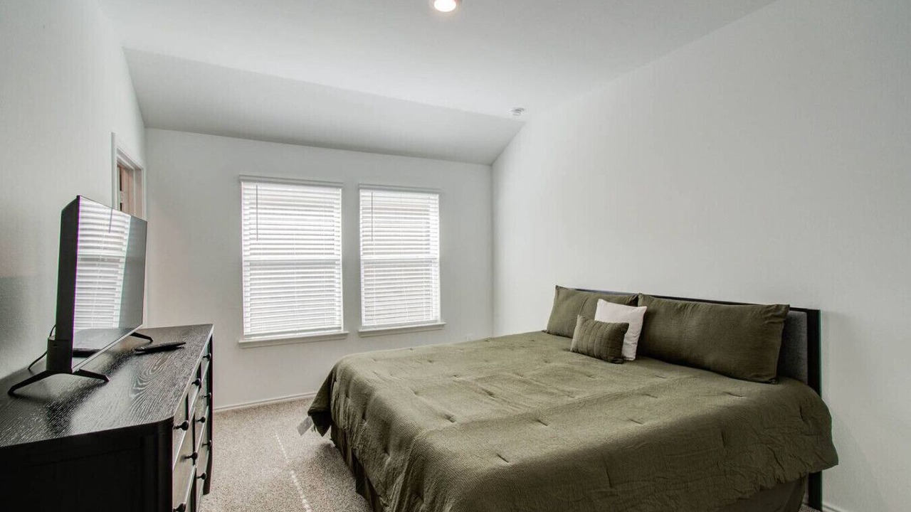 Photo of Bedroom in Spring