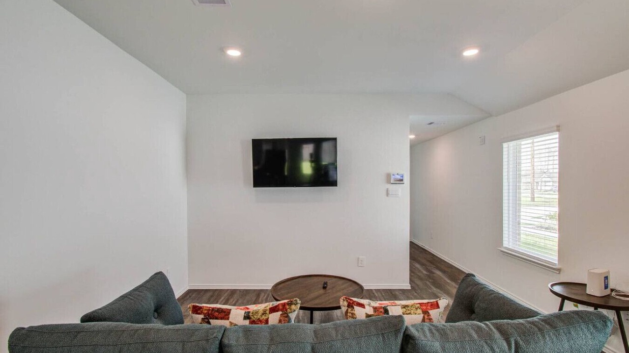 Photo of Livingroom in Spring
