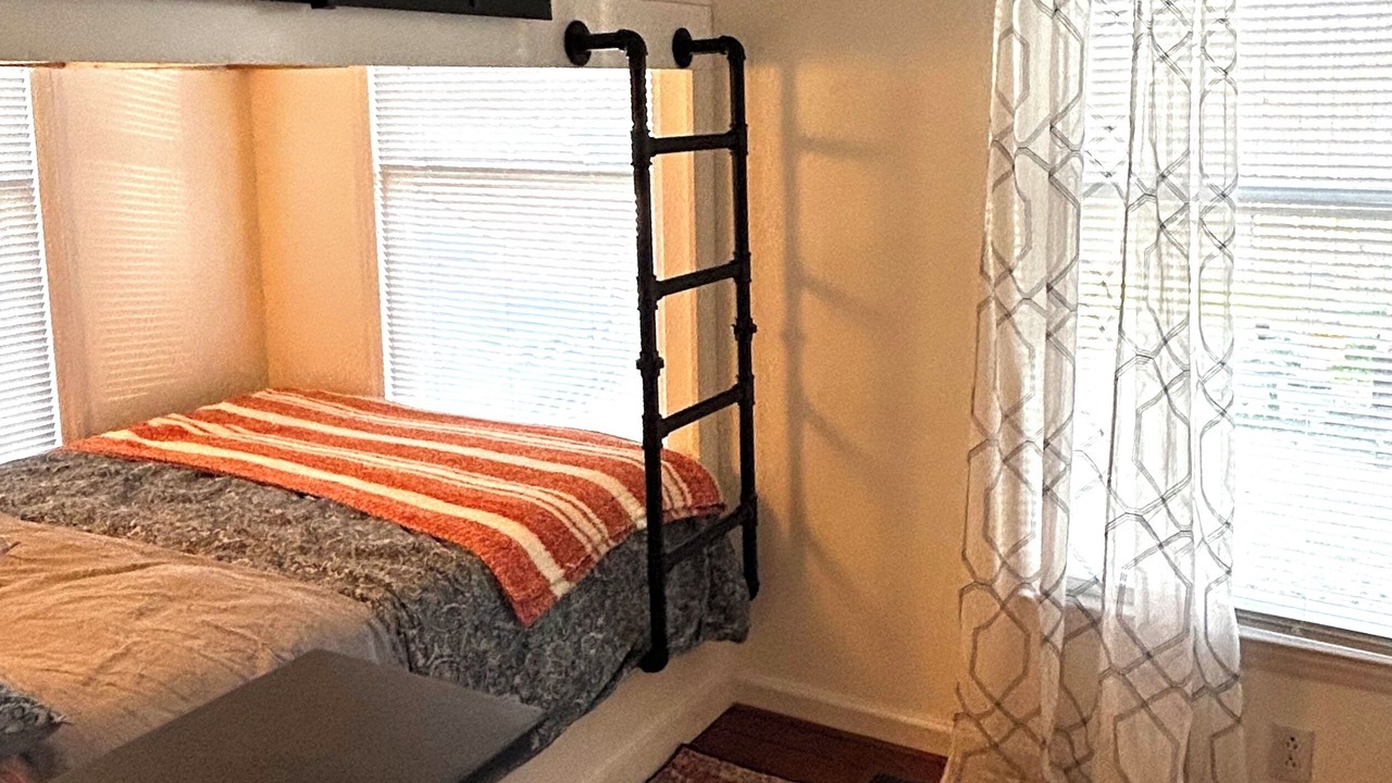 Photo of Bedroom in Mount Airy