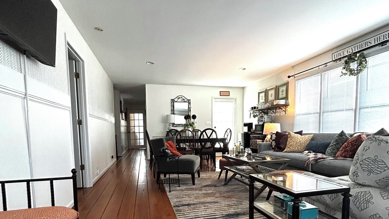 Photo of Livingroom in Mount Airy