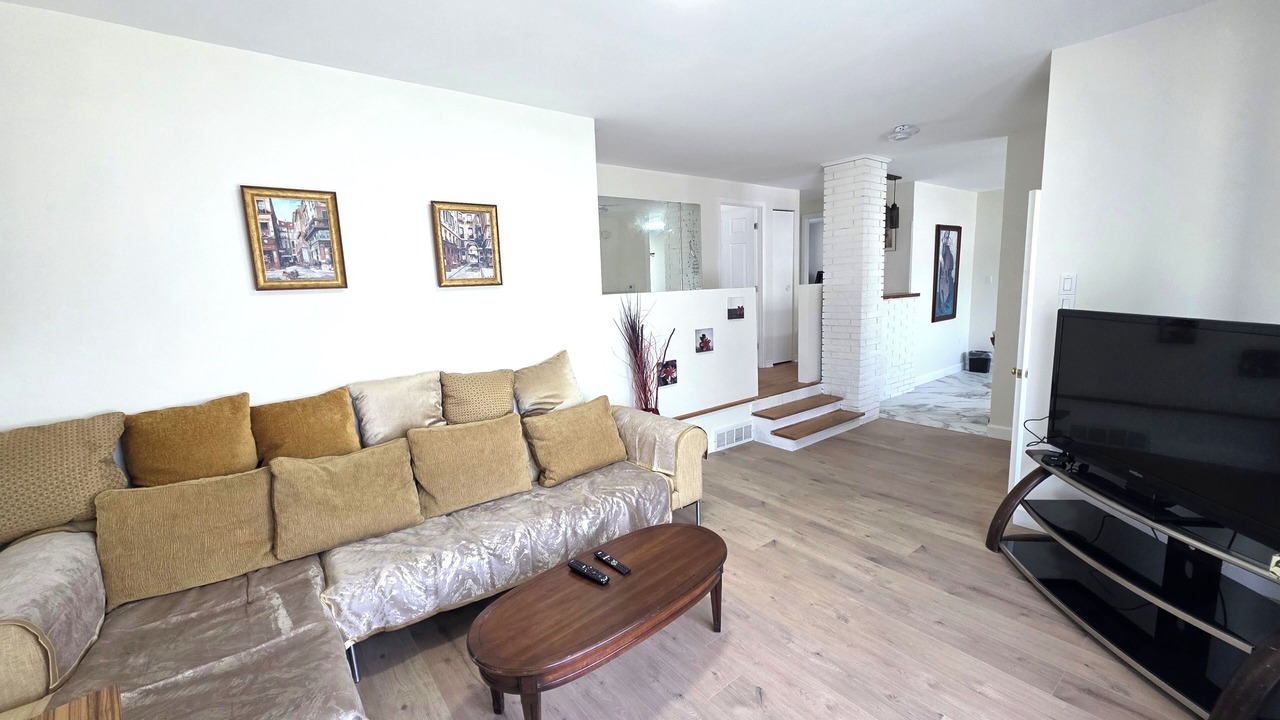 Photo of Livingroom in Saint-Hubert