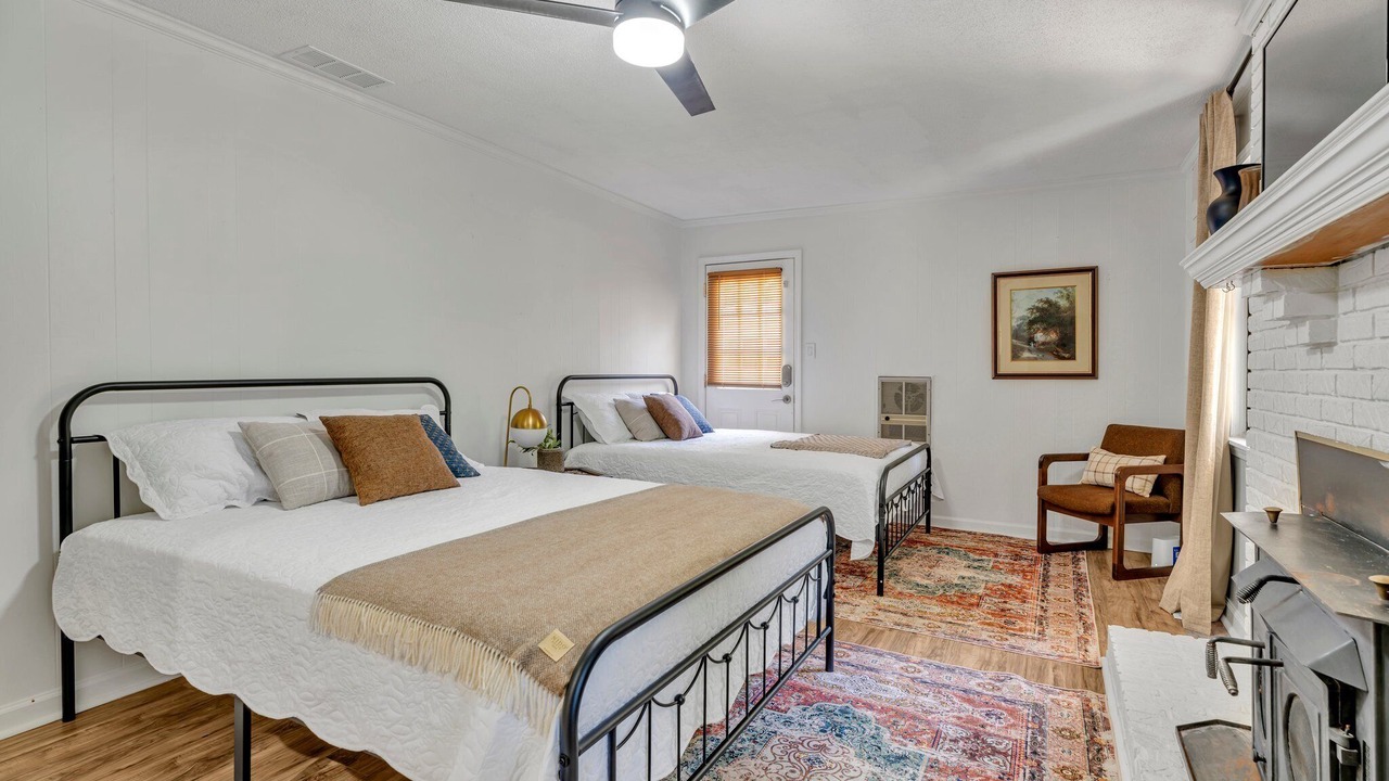 Photo of Bedroom in Inglefield