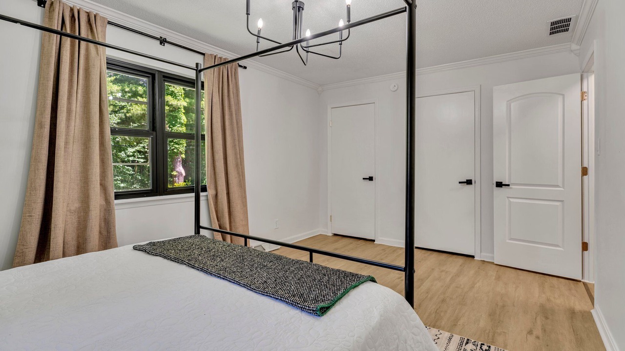 Photo of Bedroom in Inglefield