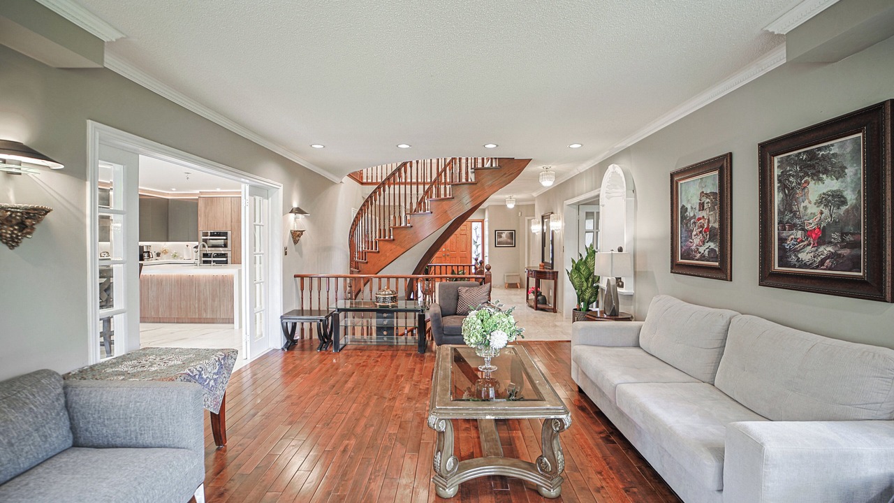 Photo of Livingroom in Richmond Hill