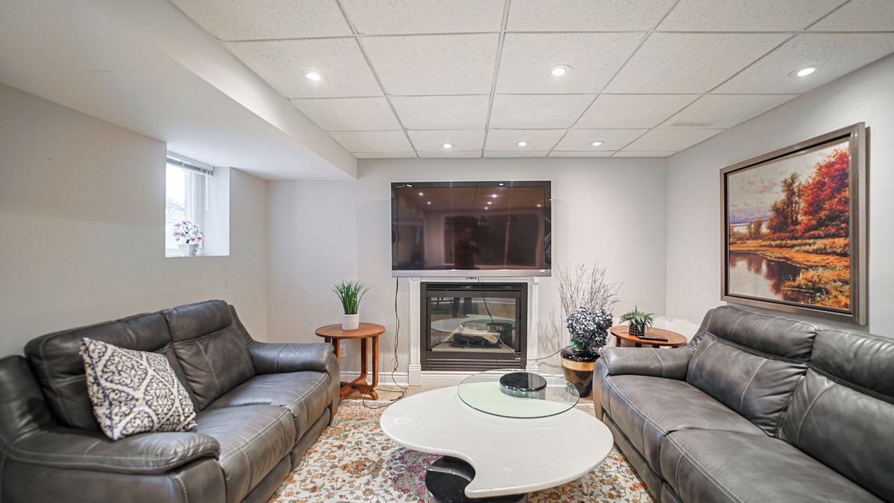 Photo of Livingroom in Richmond Hill
